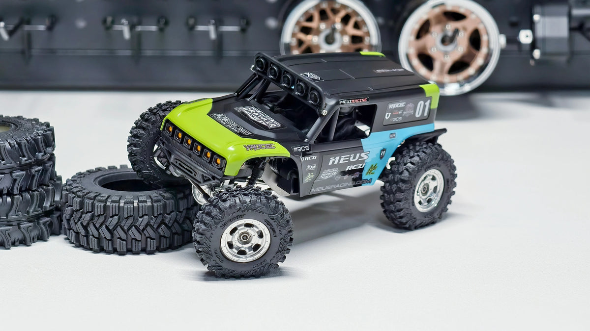 MEUS Racing MB30 body and nylon cage for SCX30 - product view