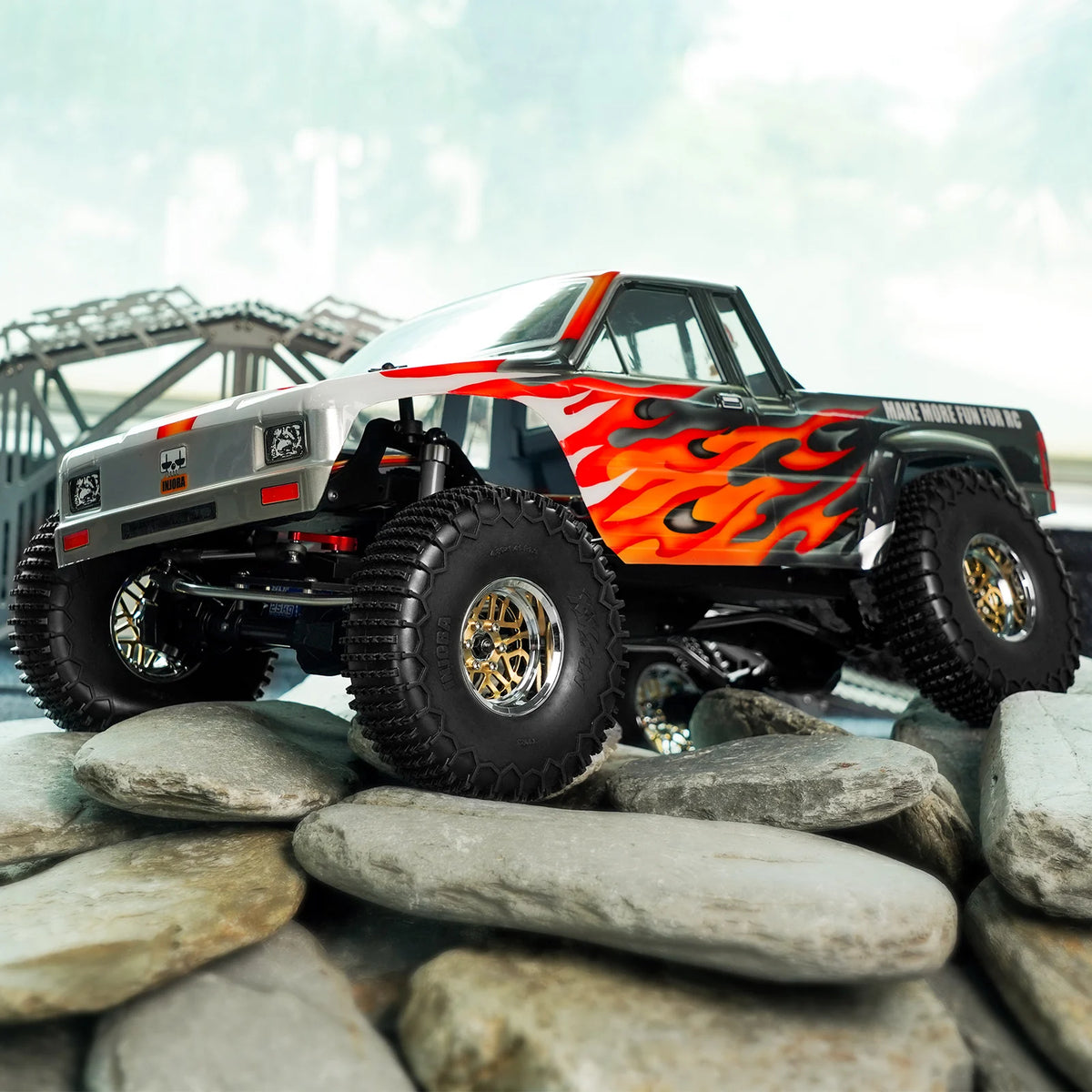 Pneus crawler INJORA 122 x 36 mm à picots – détail