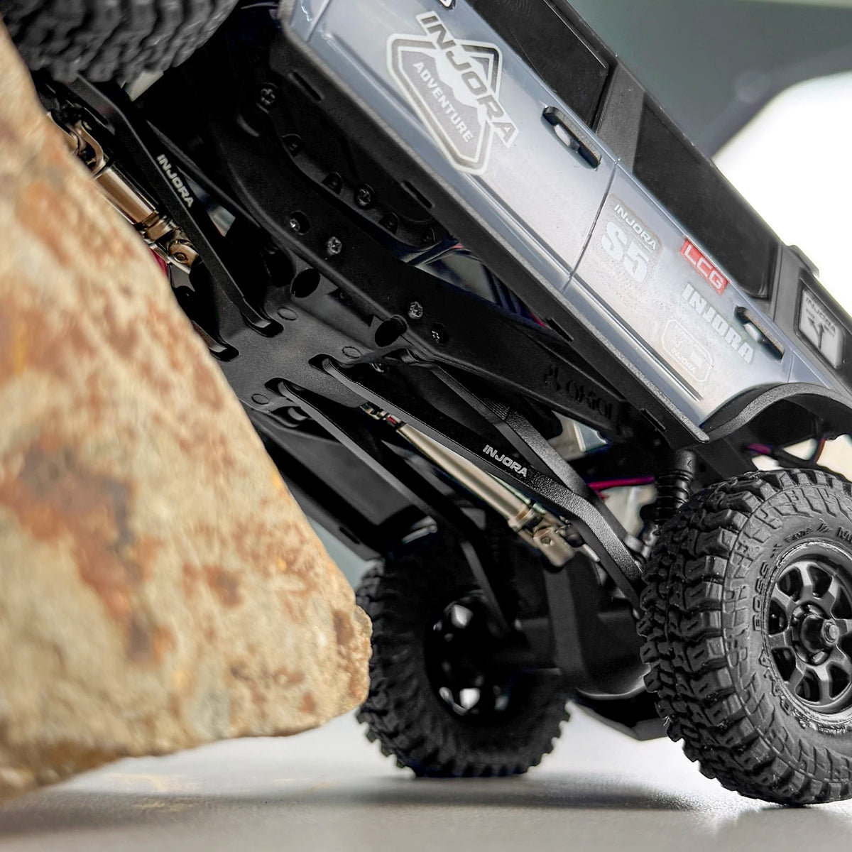 Arbres de transmission renforcés INJORA SCX30 – détail