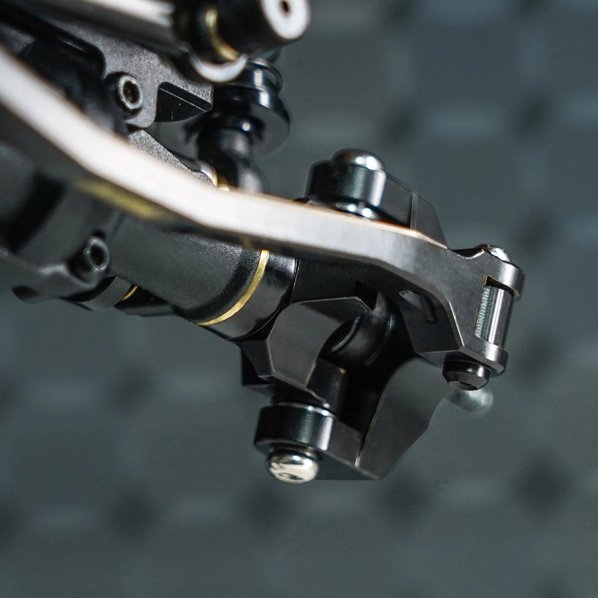INJORA Fusées, C-hubs et tubes d’essieu laiton noir pour FMS FCX24M 1/24