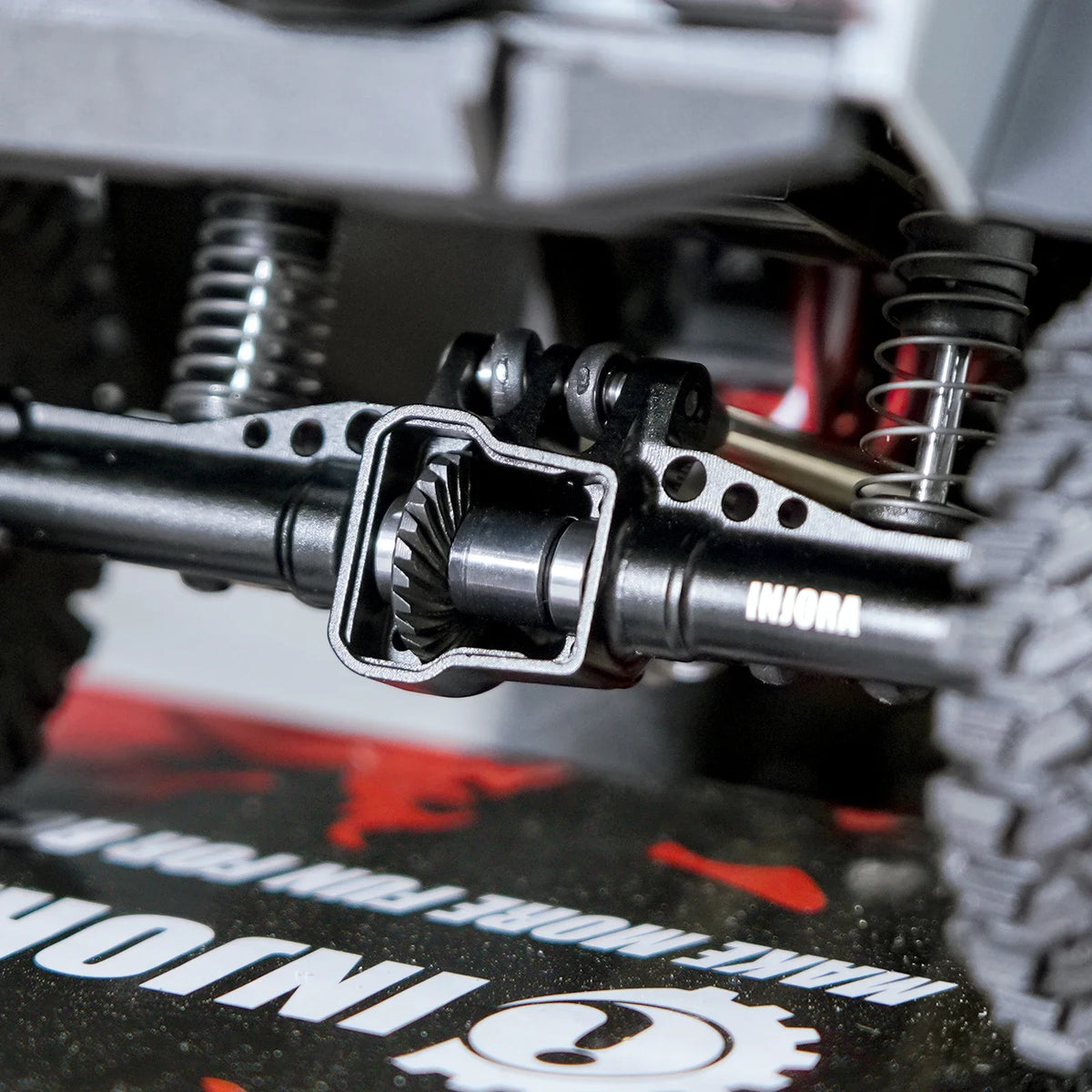 Engrenages hélicoïdaux INJORA crawler 1/18 – vue 5